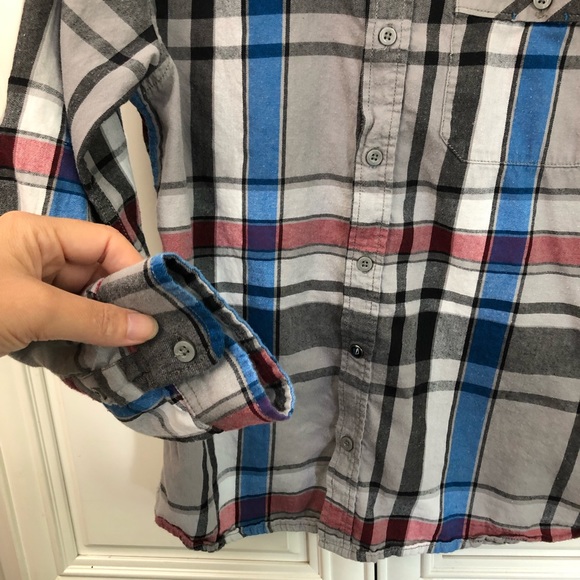 ๐Amplify youth flannel shirt - Picture 10 of 10